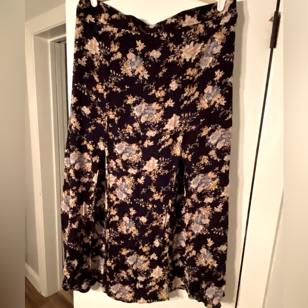 Love Fire Women’s Multicoloured Floral Viscose Swing Skirt Size 2 XL Midi Split